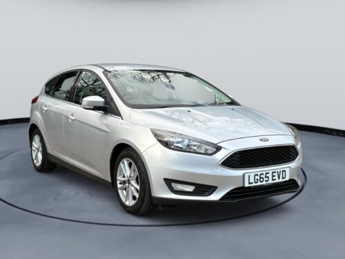 Alternative view of 2016 Ford Focus Zetec 1.0