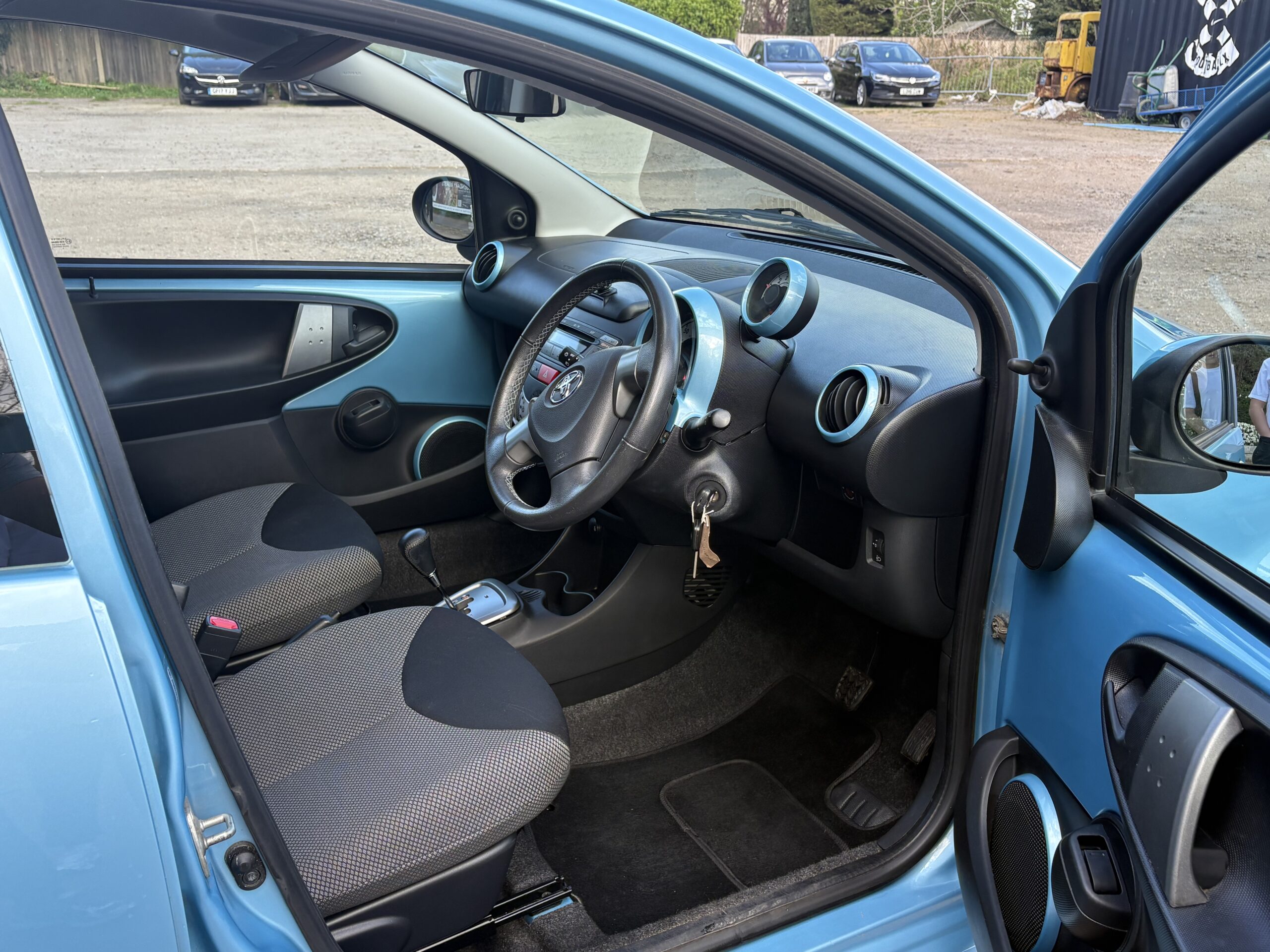 2013 Toyota Aygo Move 1.0 - Image 10