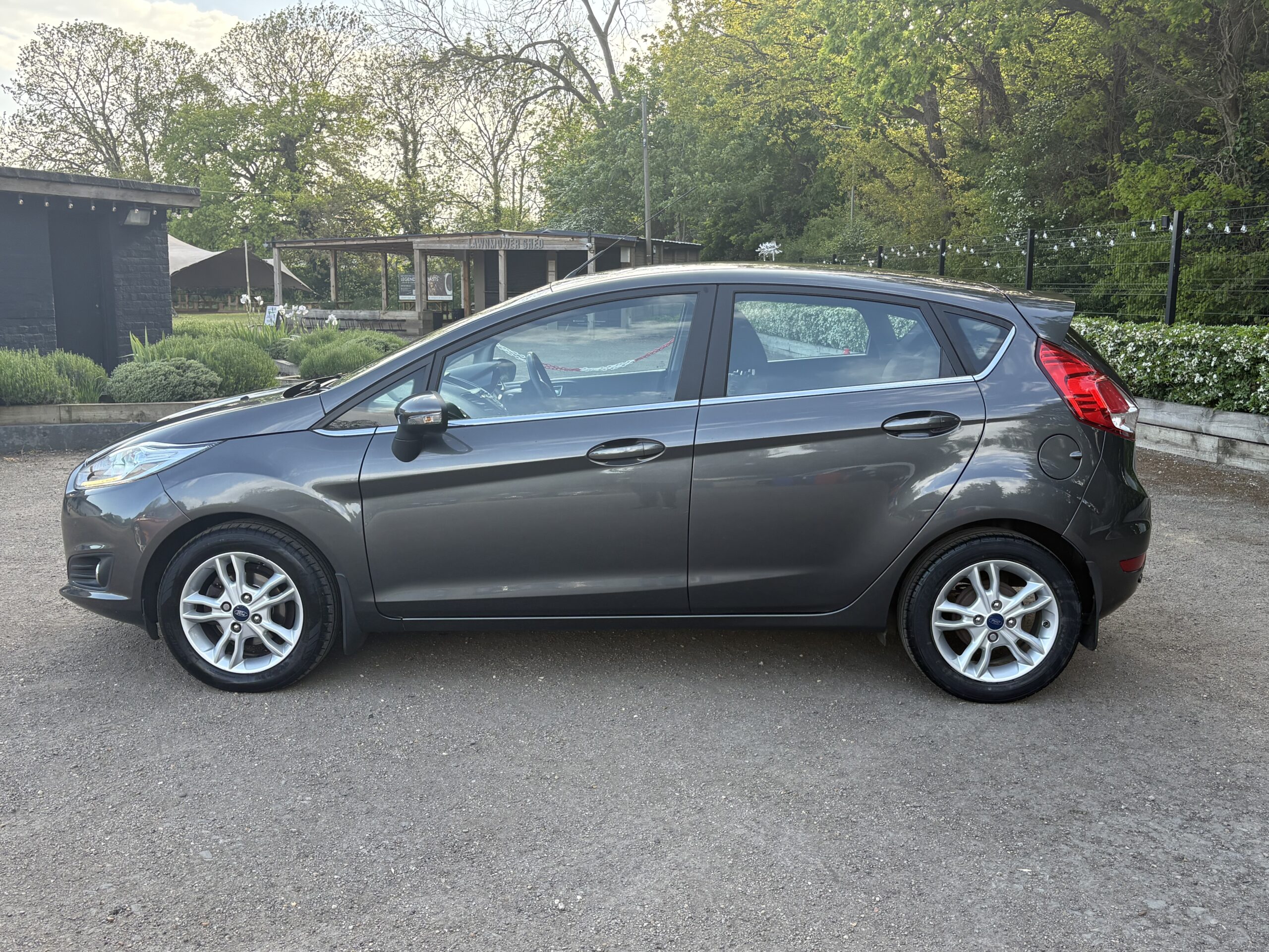2015 Ford Fiesta Zetec 1.0 - Image 7