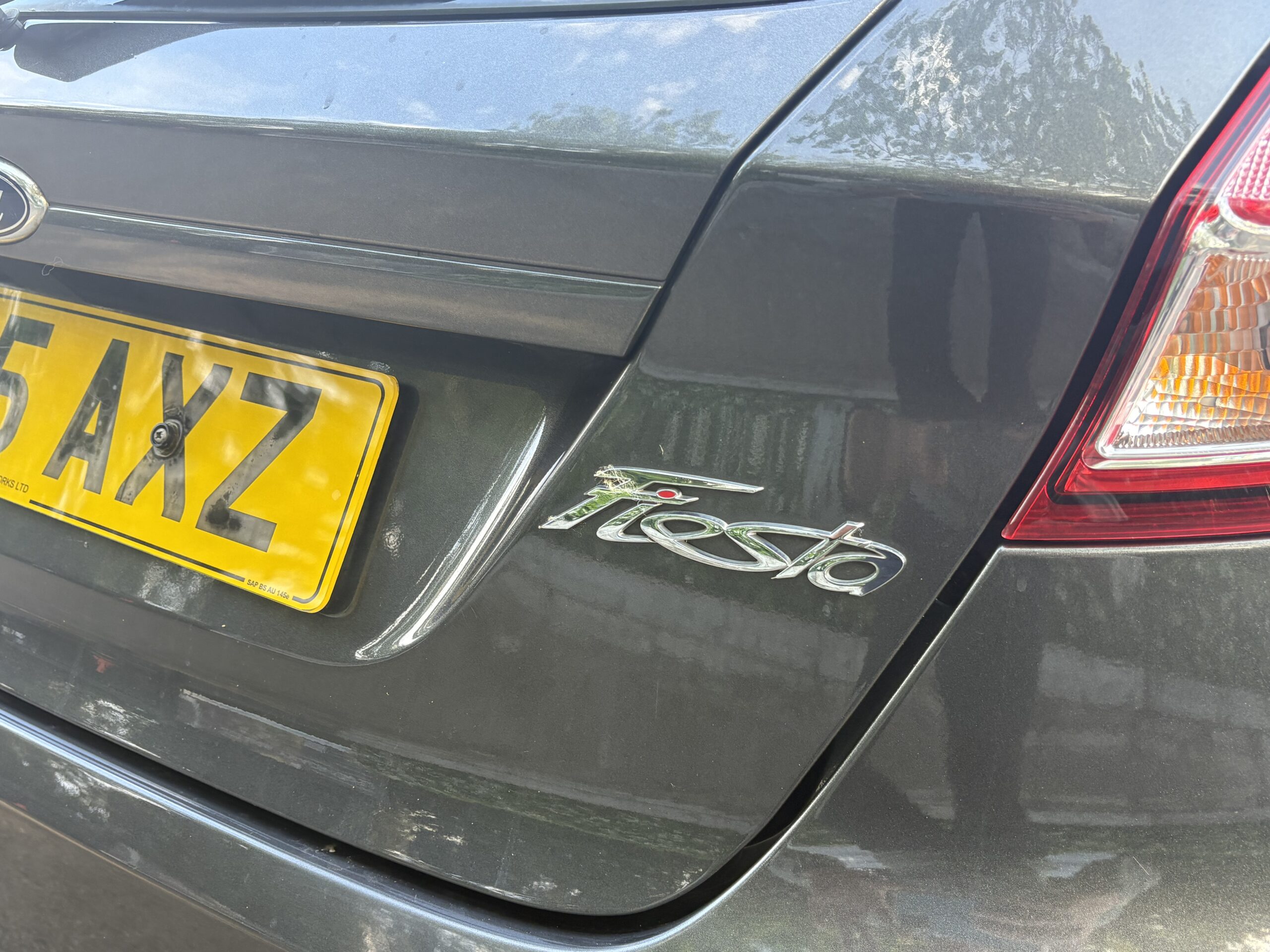 2015 Ford Fiesta Zetec 1.0 - Image 10