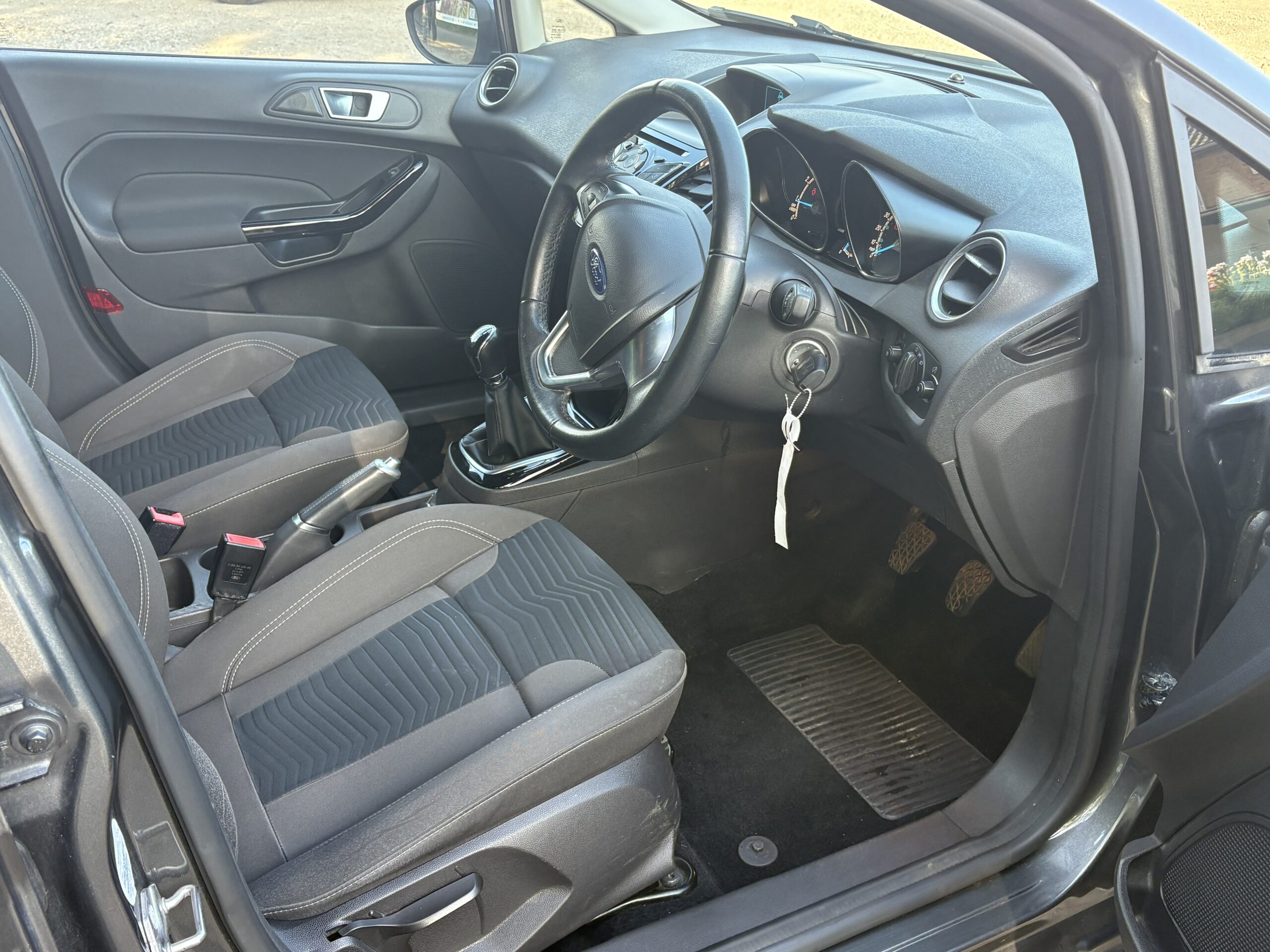 2015 Ford Fiesta Zetec 1.0 - Image 12