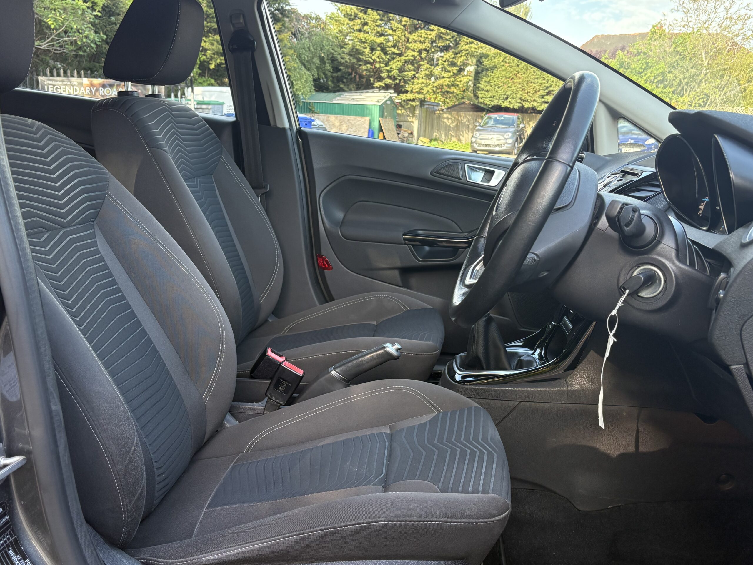 2015 Ford Fiesta Zetec 1.0 - Image 11
