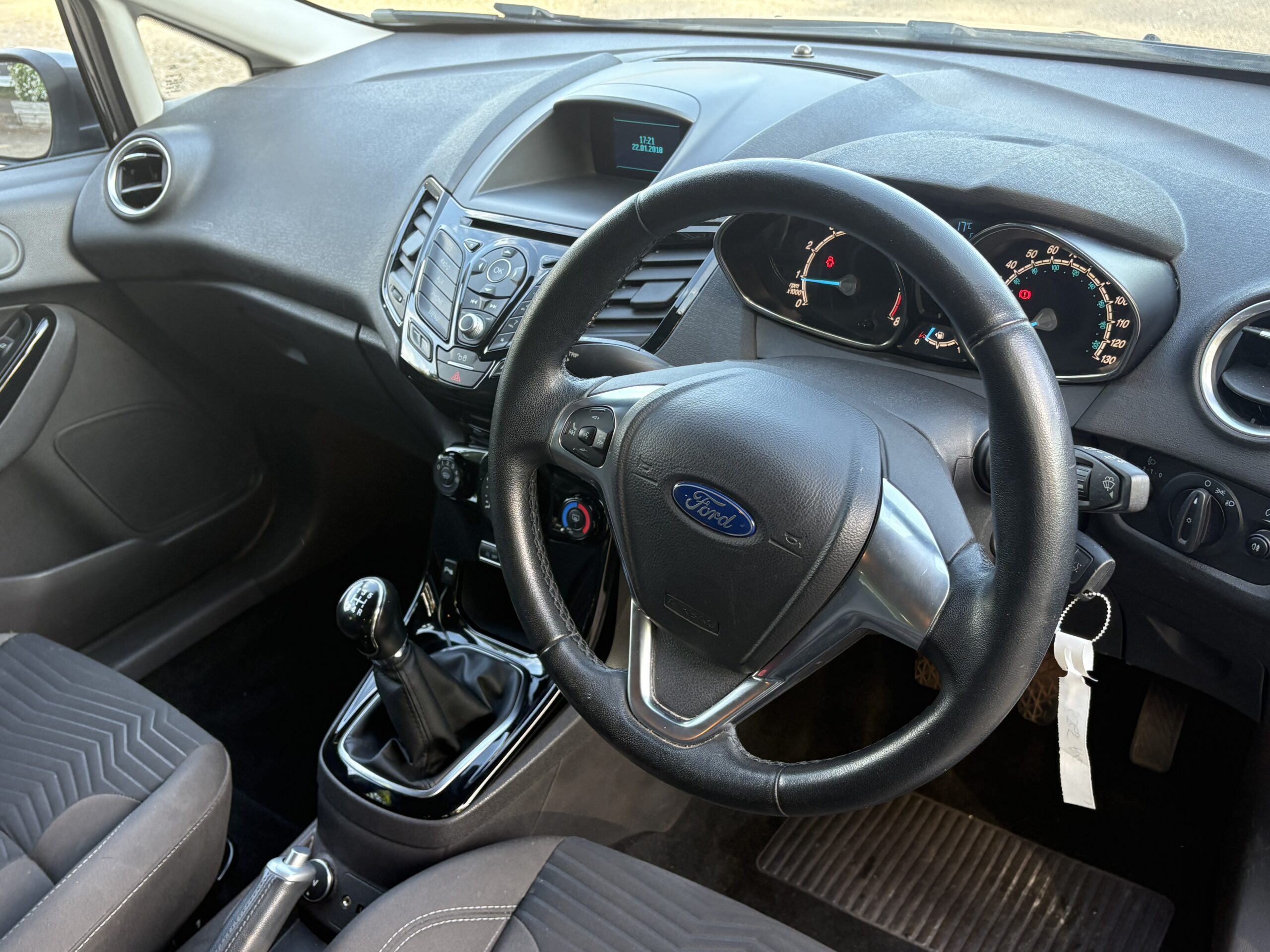 2015 Ford Fiesta Zetec 1.0 - Image 13