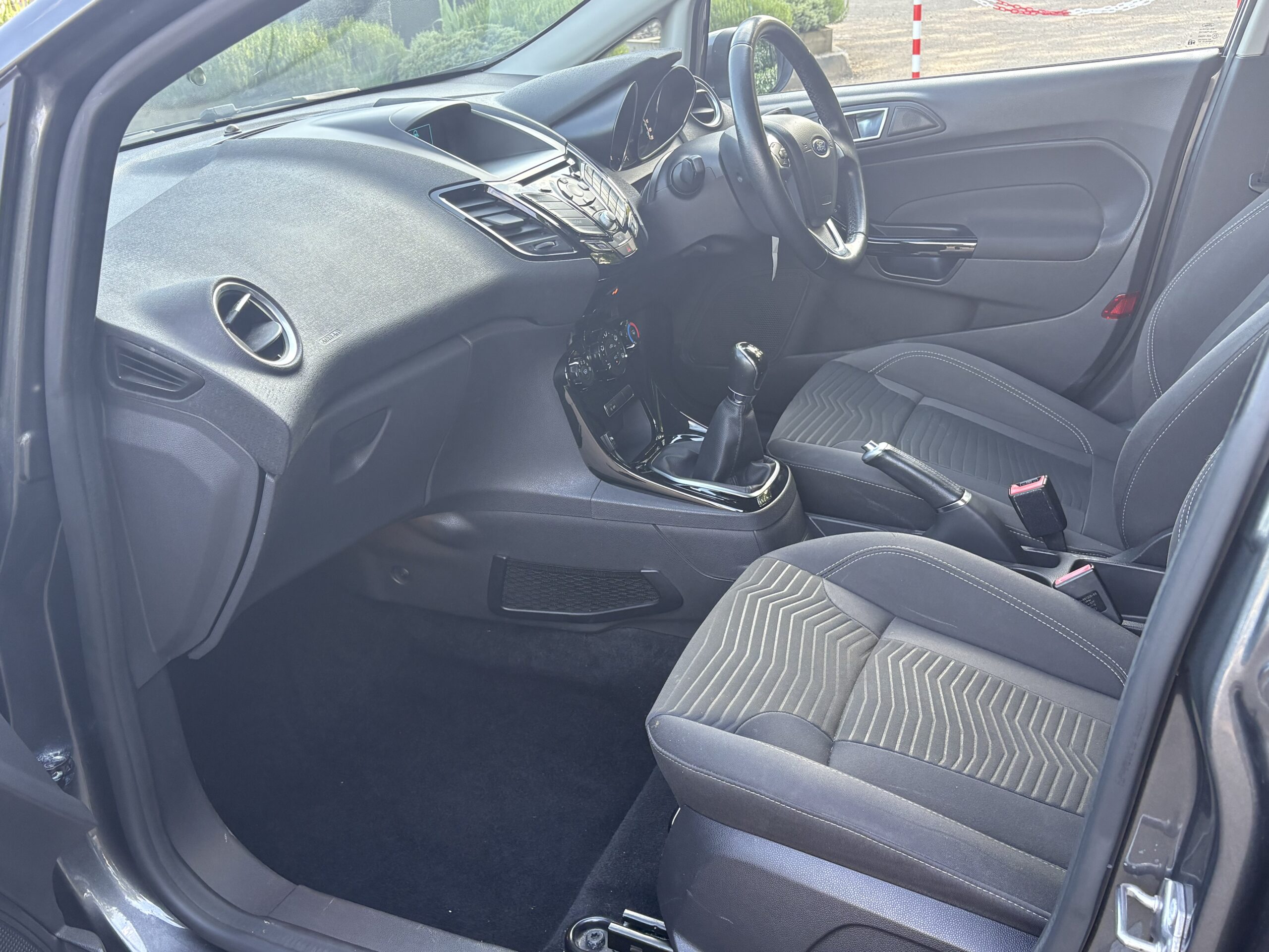 2015 Ford Fiesta Zetec 1.0 - Image 15