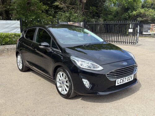 Alternative view of 2017 Ford Fiesta Titanium 1.0