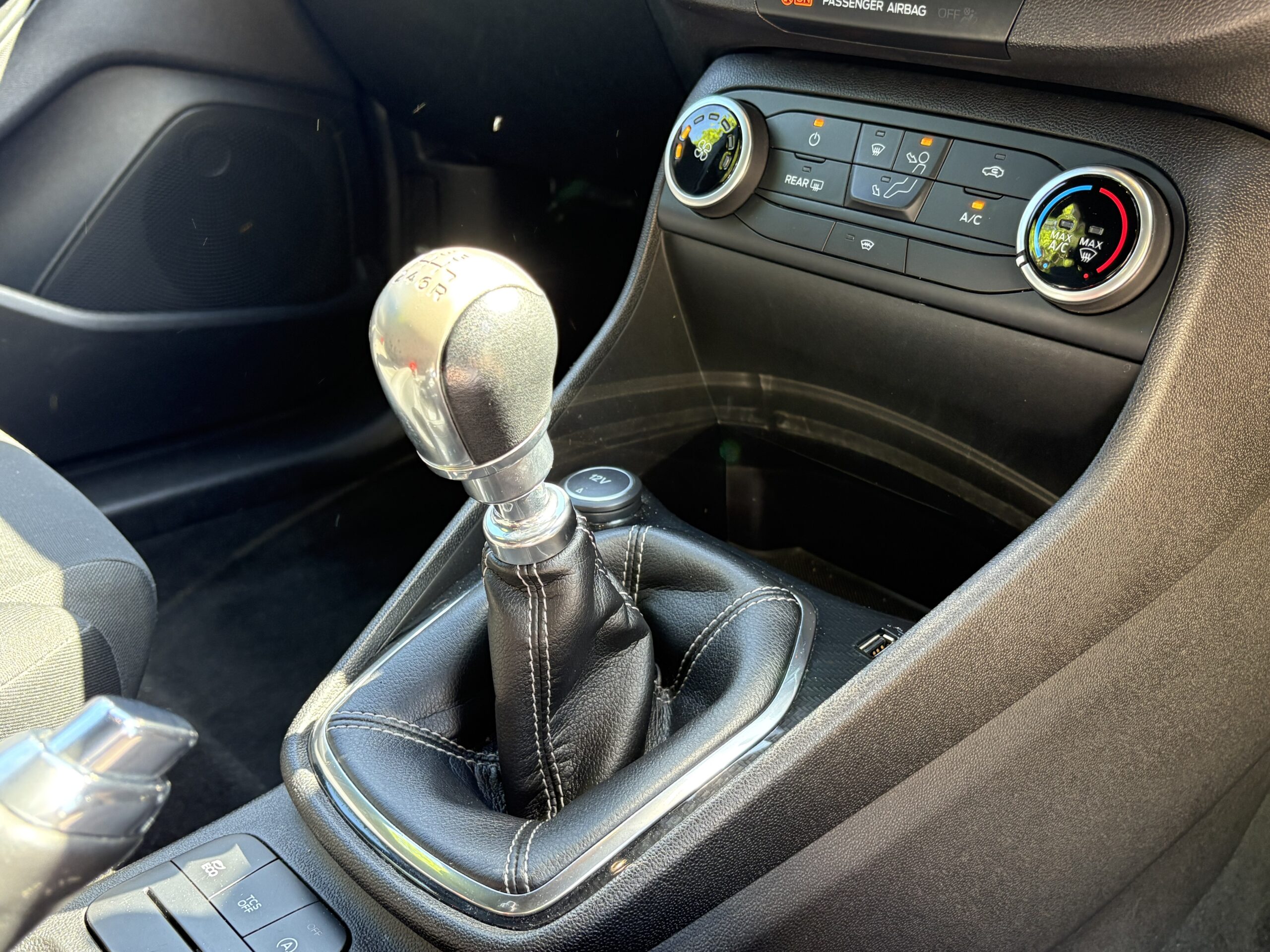 2018 Ford Fiesta ST-LINE 1.0 - Image 14