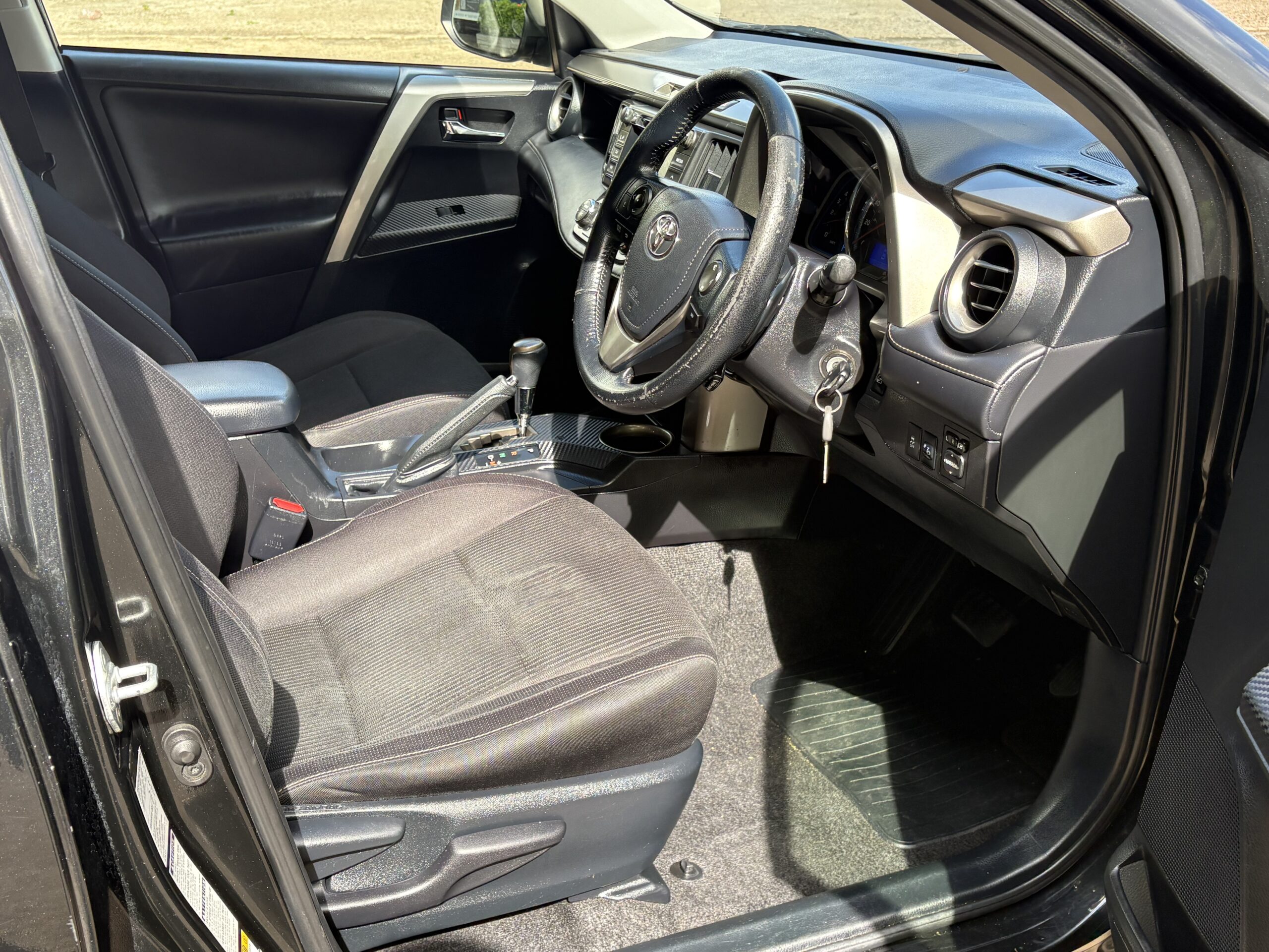 2013 Toyota RAV4 2.2 Auto - Image 9