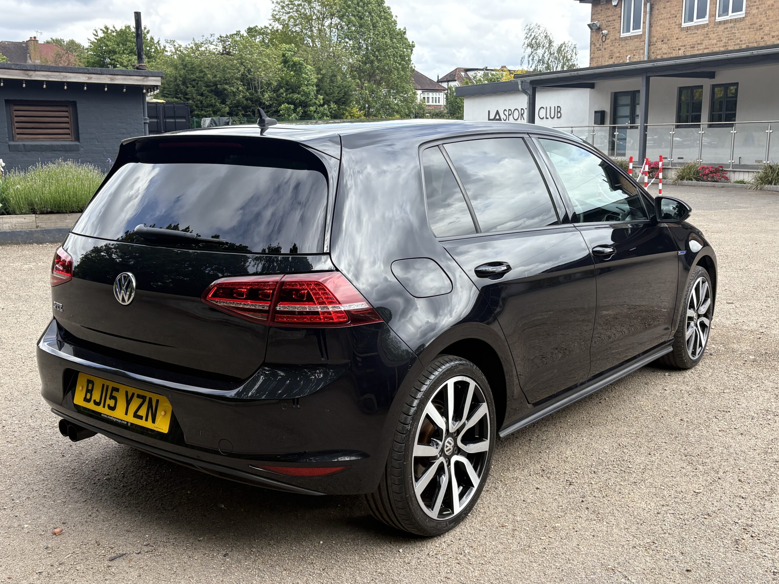 2015 Volkswagen Golf GTE 1.4 DSG - Image 6