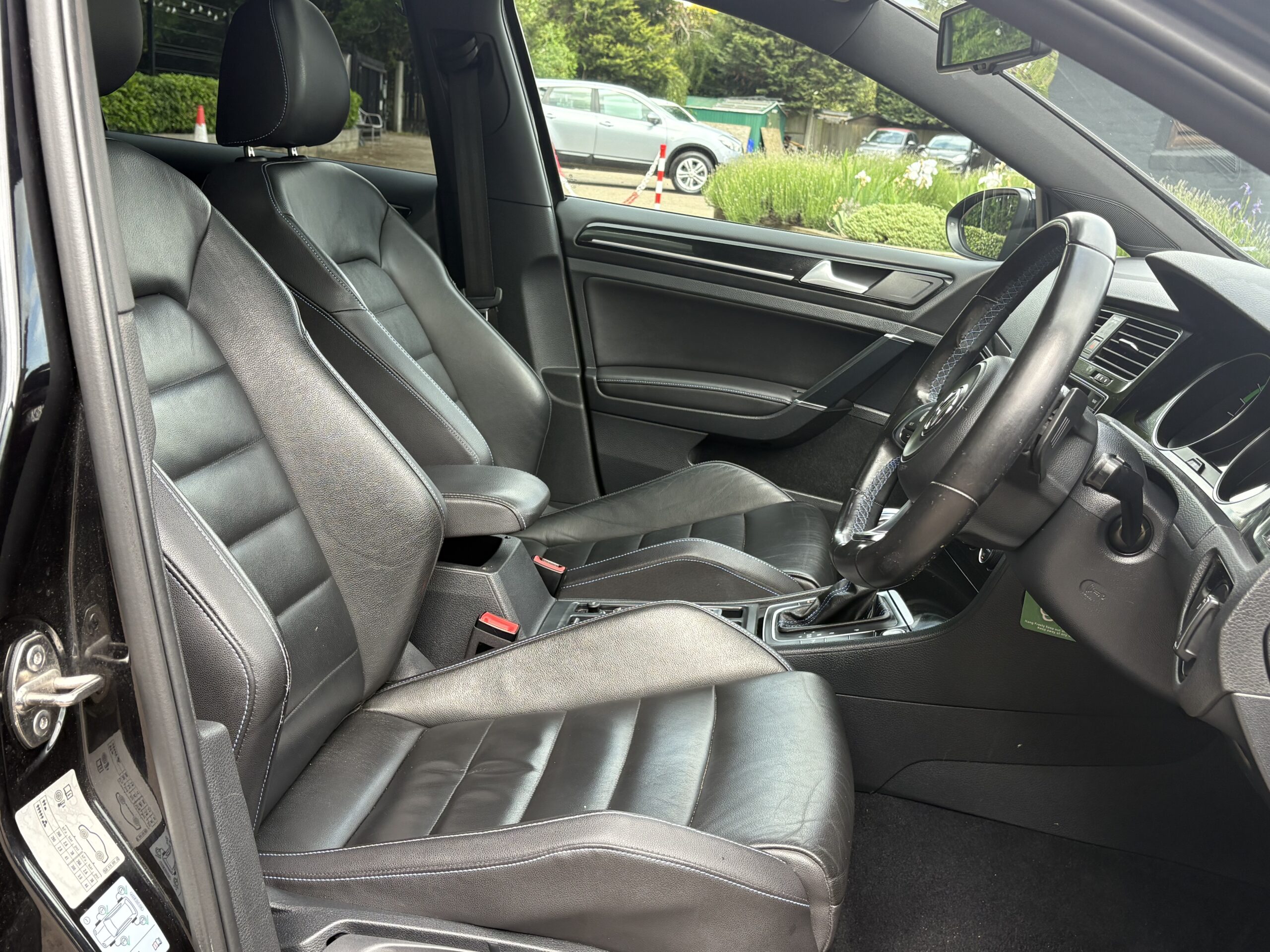 2015 Volkswagen Golf GTE 1.4 DSG - Image 10