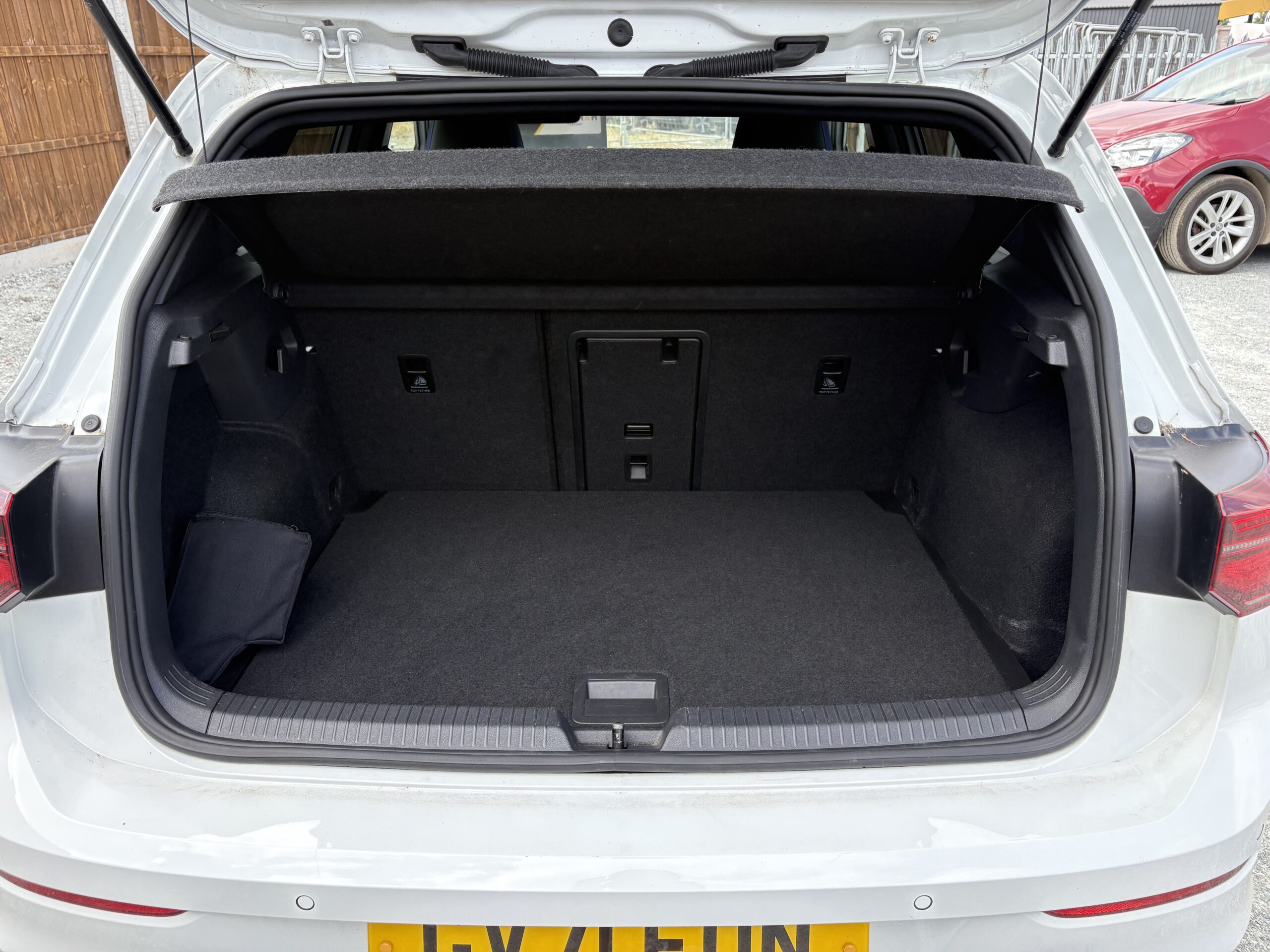 2022 Volkswagen Golf R DSG 2.0 - Image 10