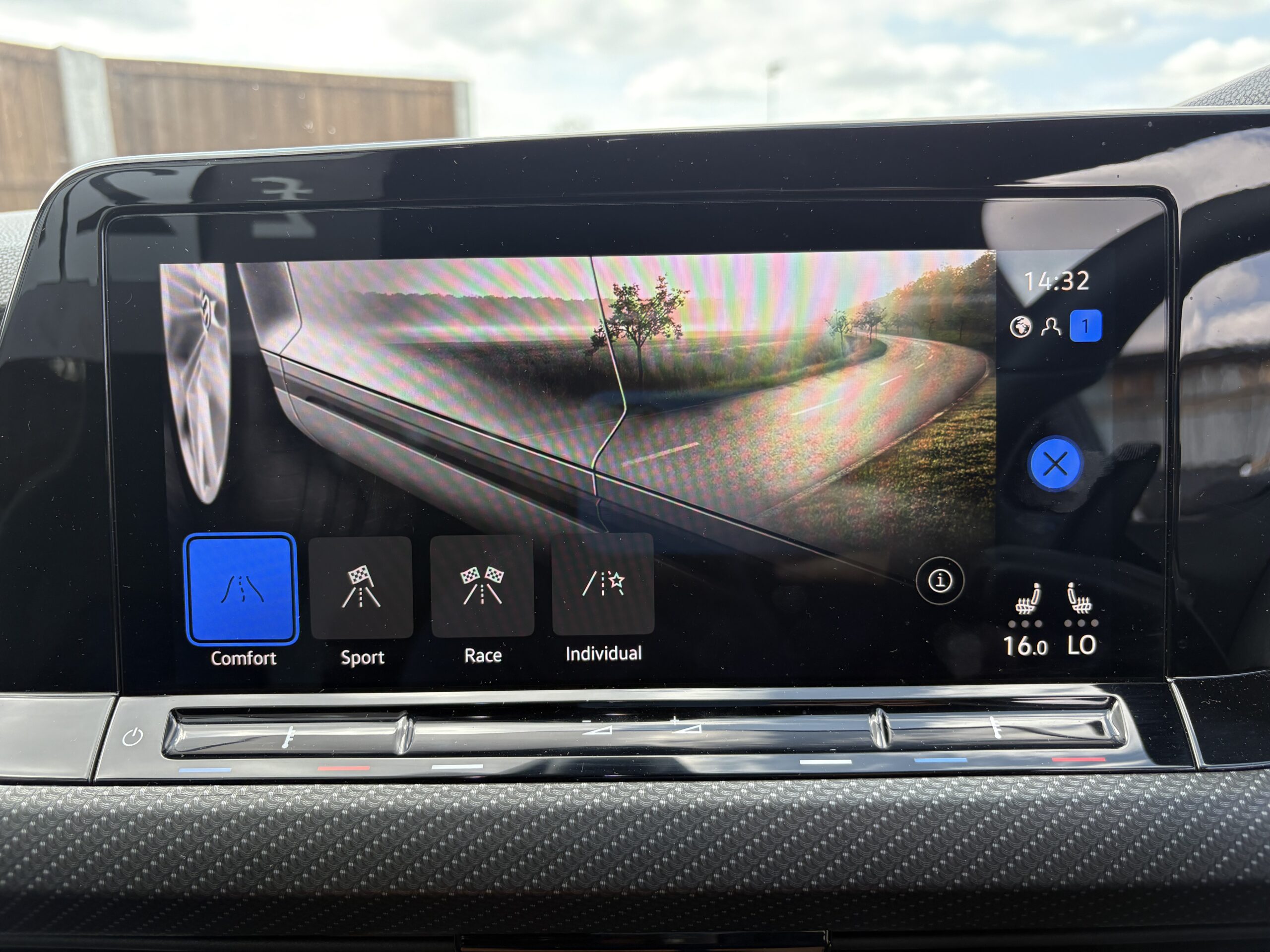 2022 Volkswagen Golf R DSG 2.0 - Image 15