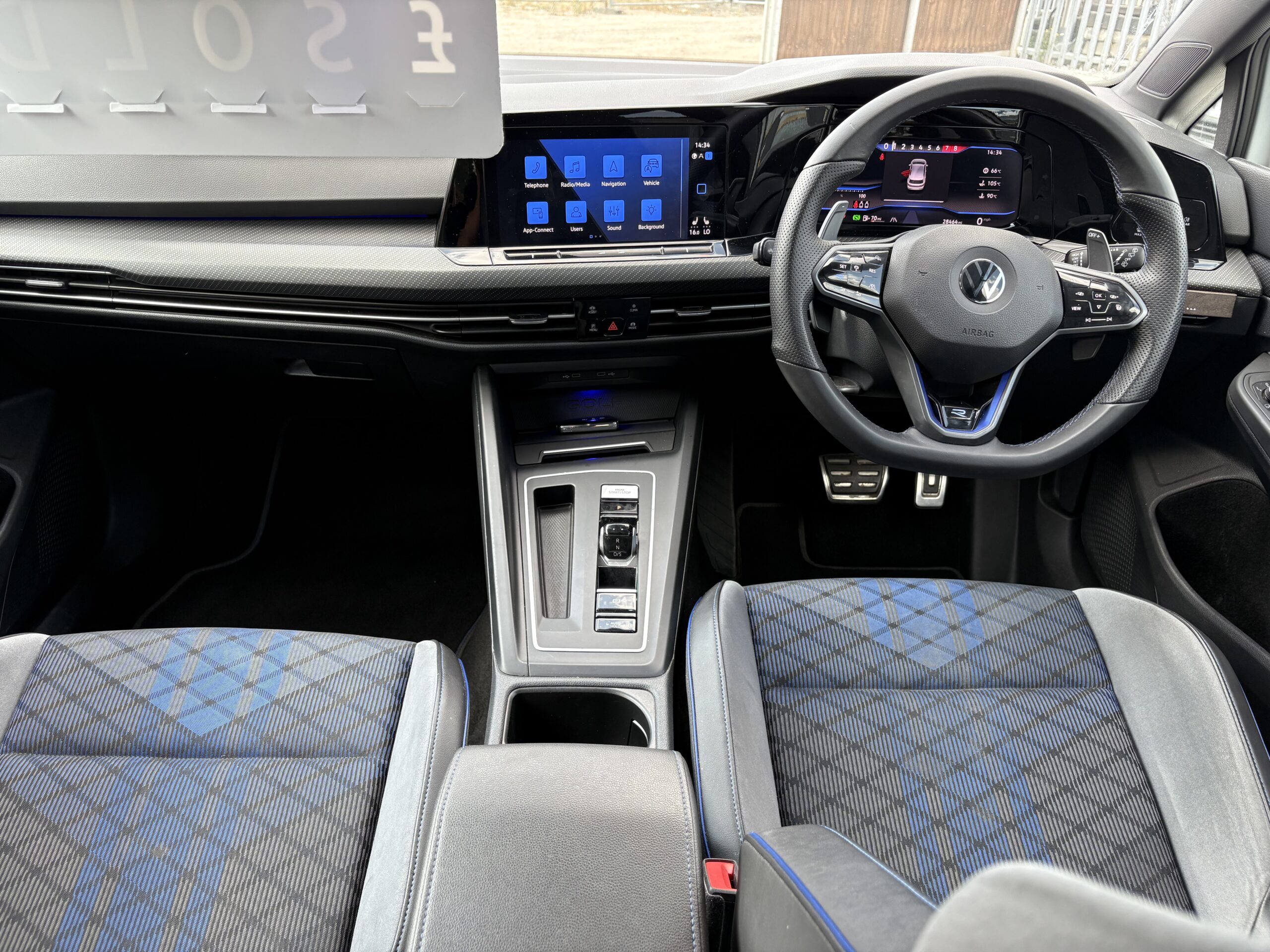 2022 Volkswagen Golf R DSG 2.0 - Image 22