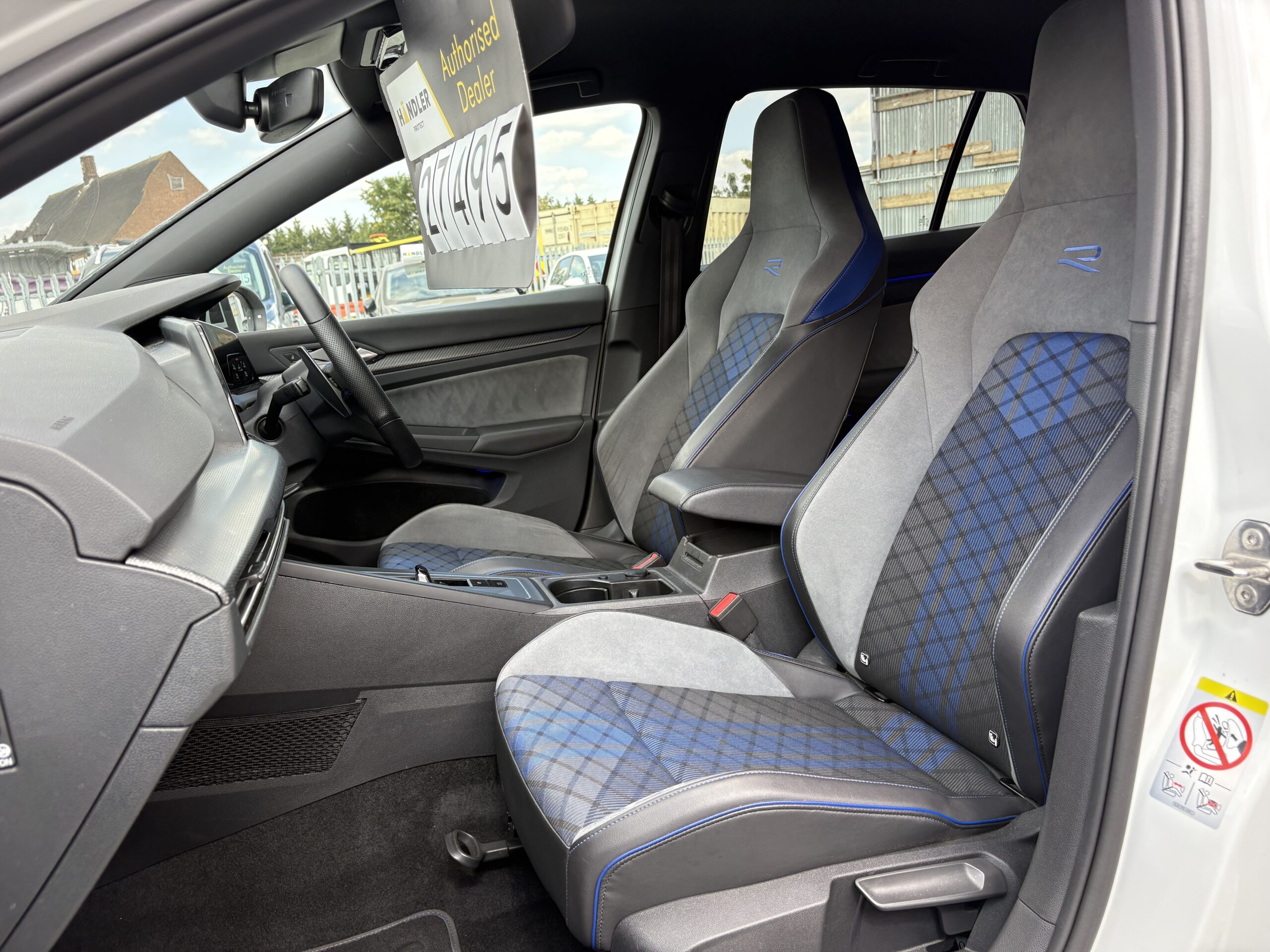 2022 Volkswagen Golf R DSG 2.0 - Image 23