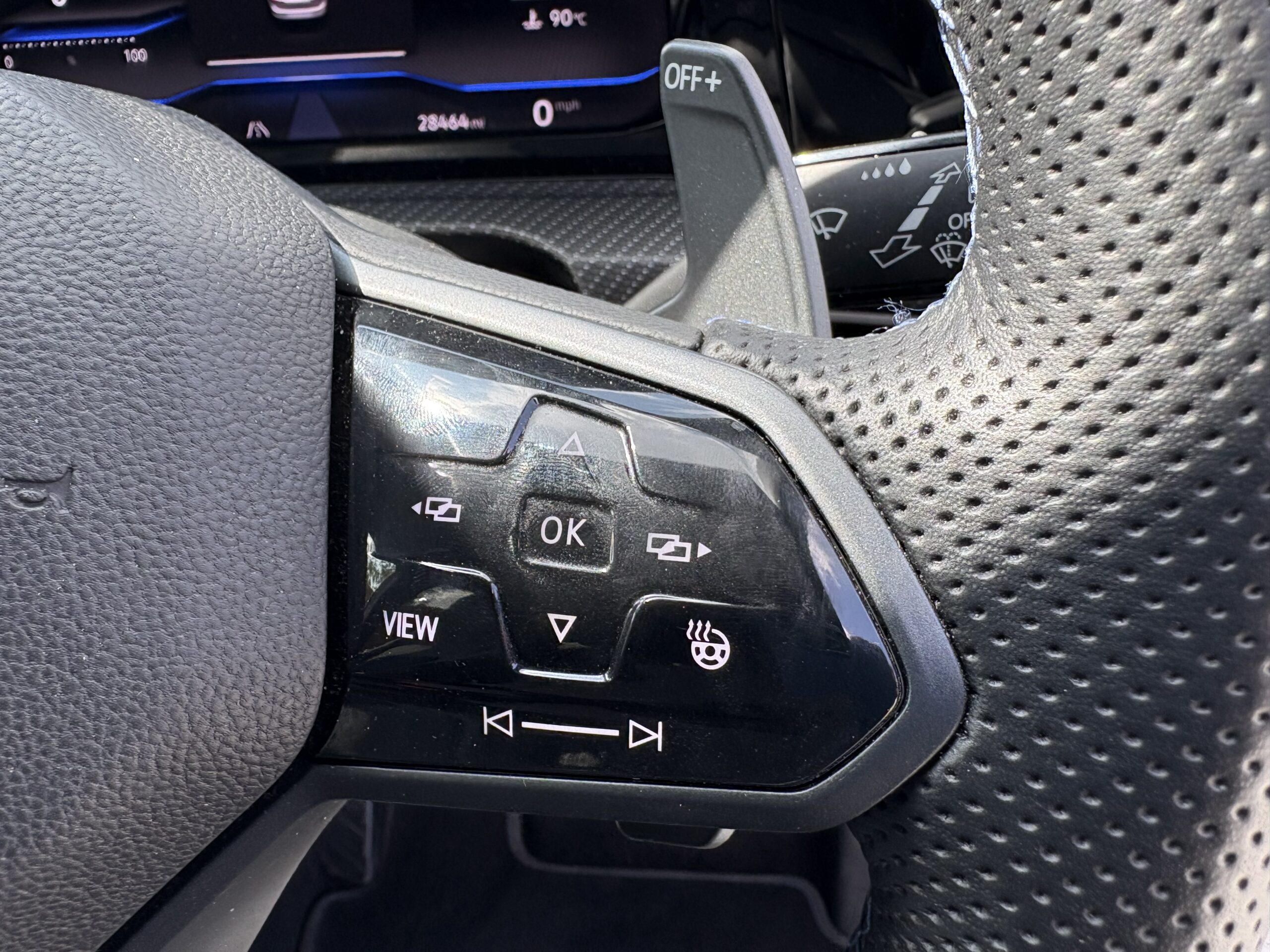 2022 Volkswagen Golf R DSG 2.0 - Image 27
