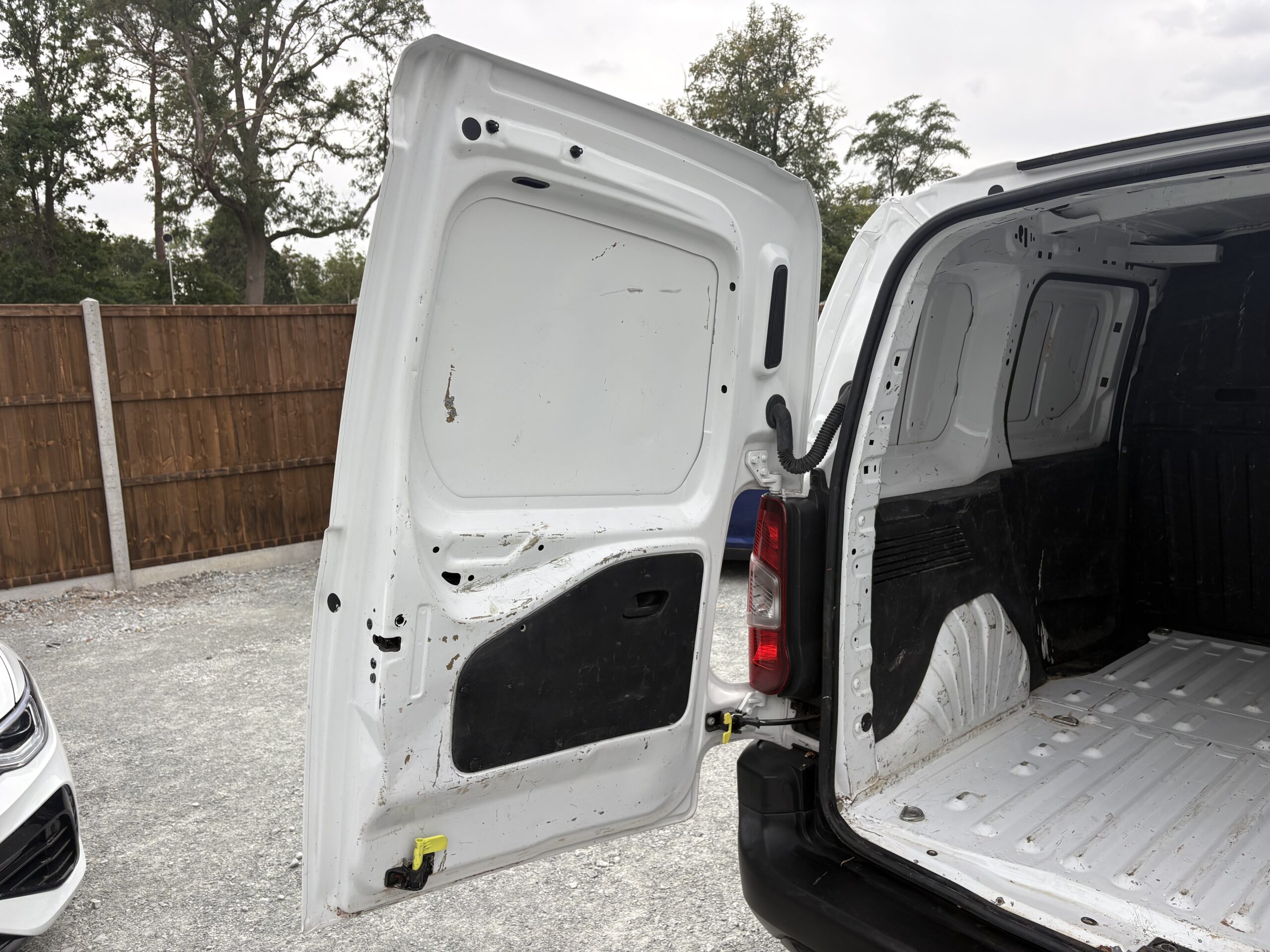 2020 Vauxhall Combo D 2300 1.6 - Image 8