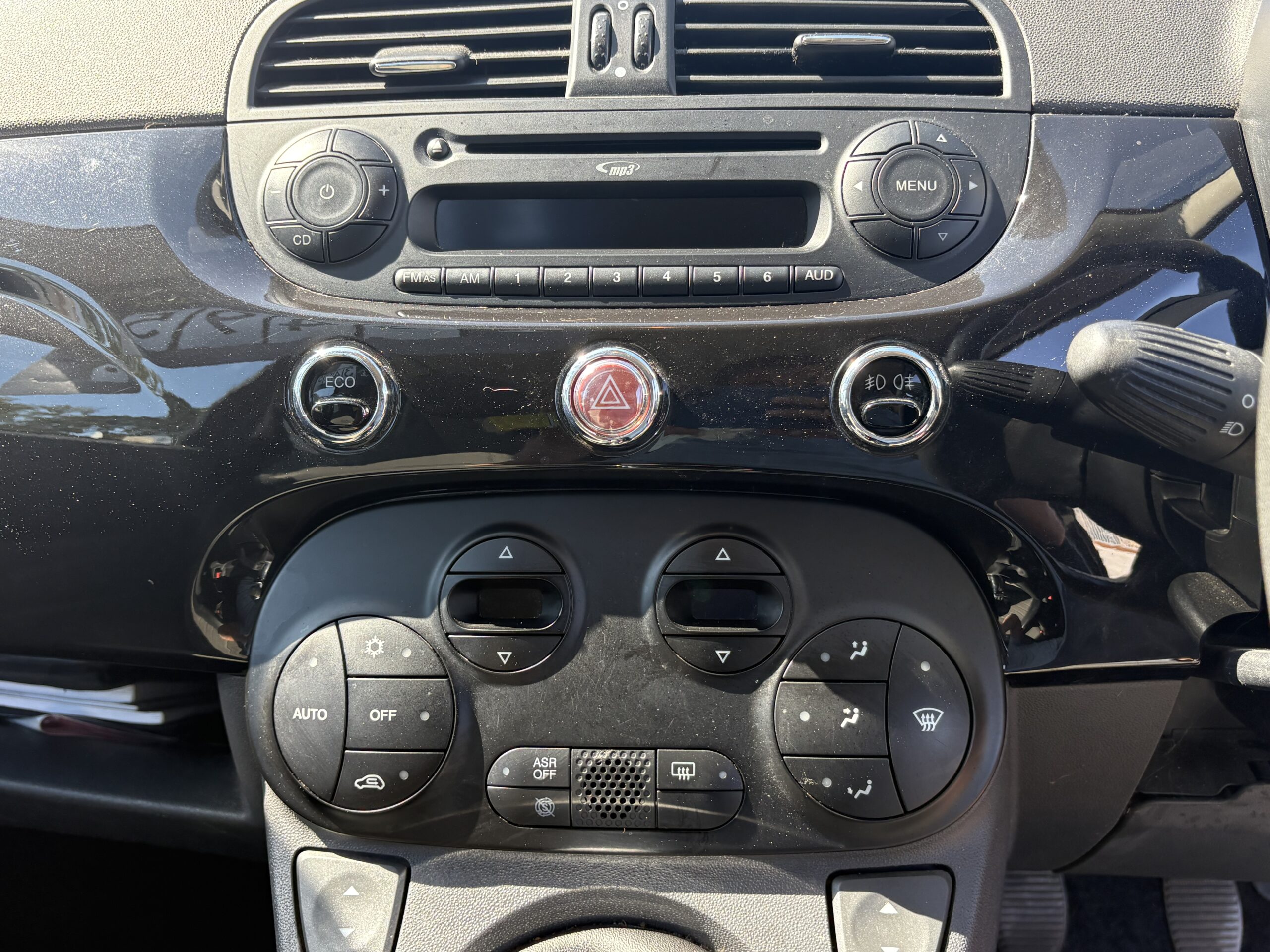 2012 Fiat 500C Lounge 0.9 - Image 14