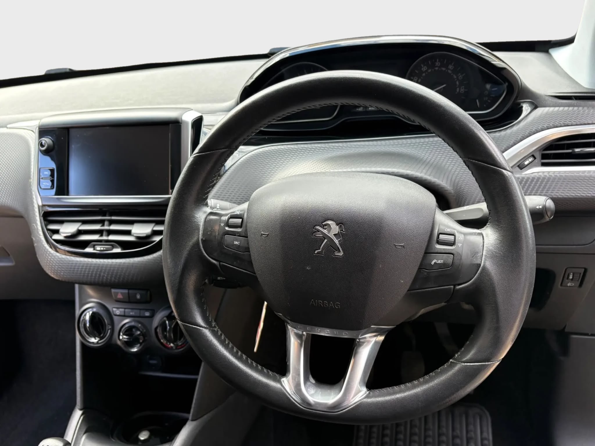 2017 Peugeot 208 Black Edition 1.2 - Image 9