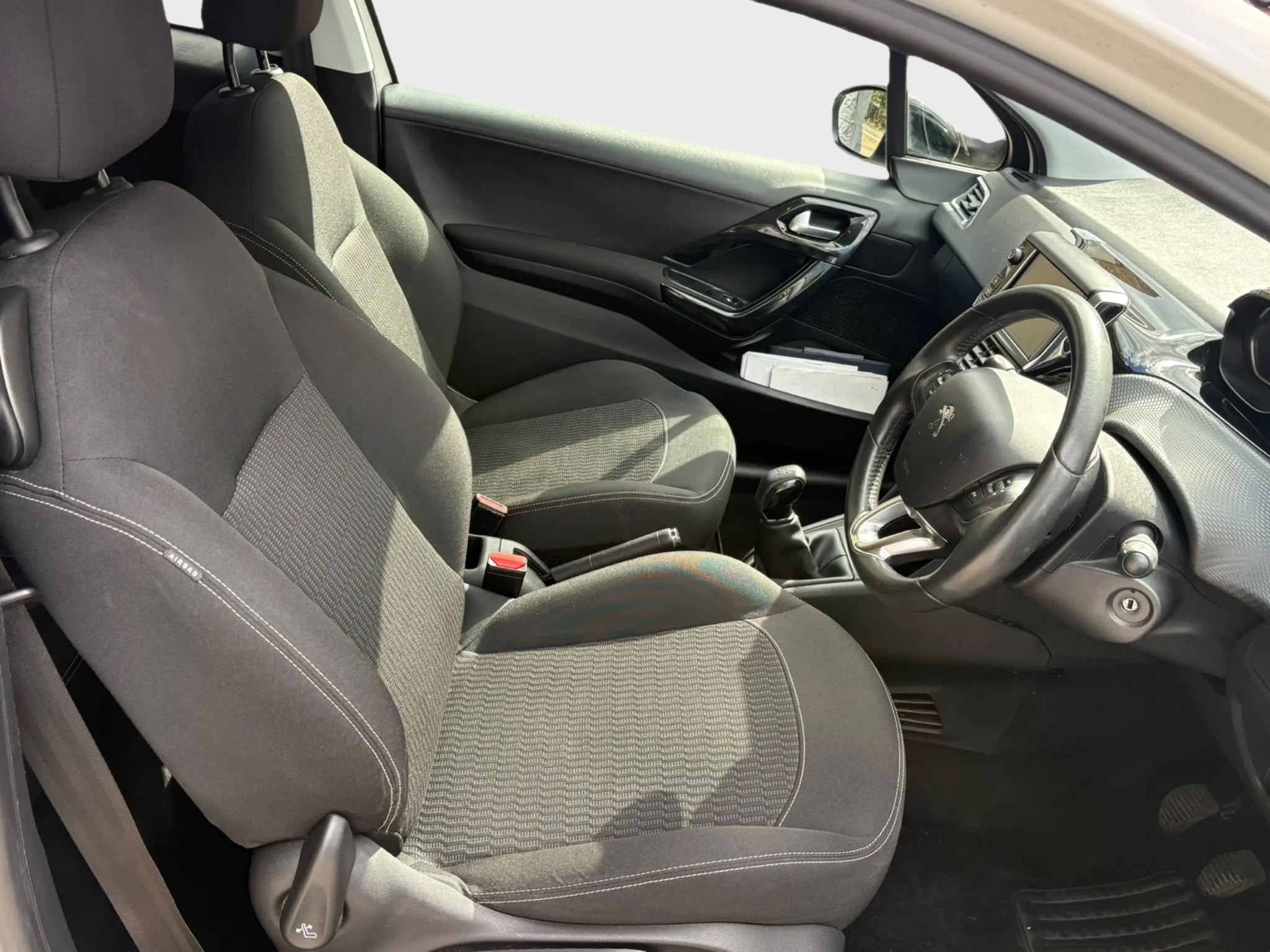 2017 Peugeot 208 Black Edition 1.2 - Image 11