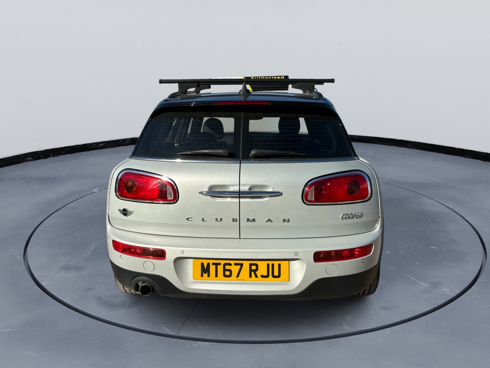 2017 Mini Clubman Black ED 1.5 - Image 8