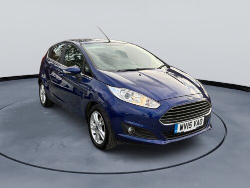 Alternative view of 2015 Ford Fiesta Zetec 1.0